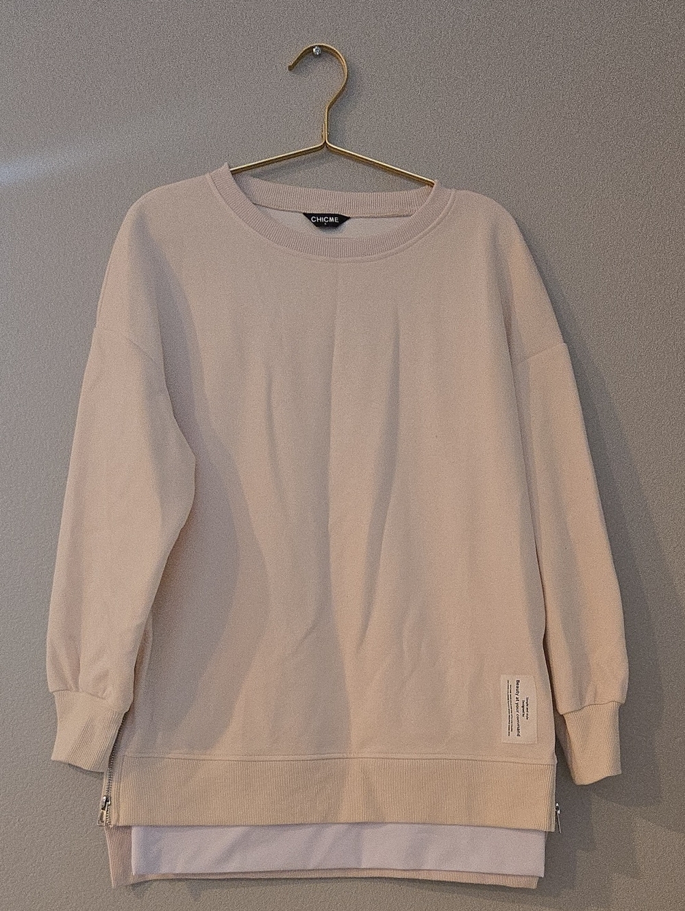 Chic Me Women's Crewneck Sweatshirt